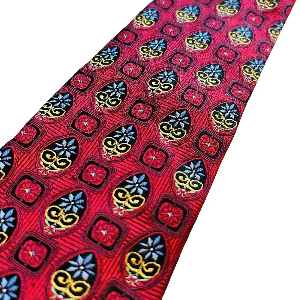 Jos. A. Bank Signature Gold Tie Red Silk w/‎ Regal Medallion Motif 3.5